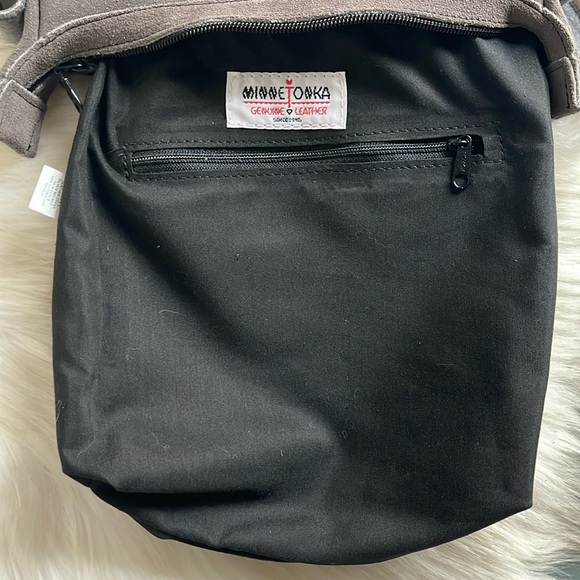 Minnetonka Fringe Genuine Leather Crossbody - Picture 15 of 16